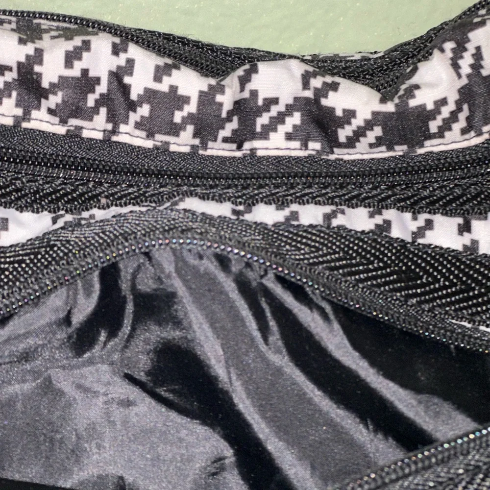 Crossbody, Black & White checked, Accessories Cloth Handbag. - Picture 3 of 6